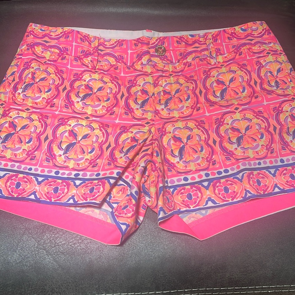 Lilly Pulitzer Pink and Orange Patterned Women Shorts